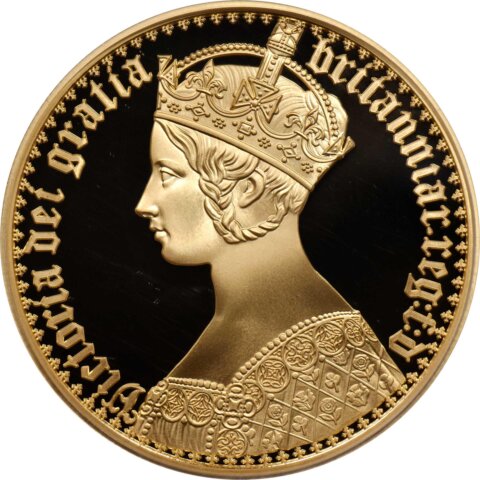 オルダニー島 エリザベス2世＆ヴィクトリア女王 ゴシッククラウン金貨 5ポンド金貨 2021年